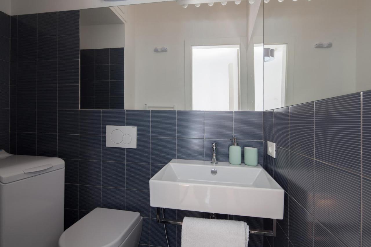 Vicolo Apartment, Pedestrian Centre, 2Bdr, 2,5 Bth, Aircondo, Private Parking, Easy To Train And Ferries, City Life Специя Экстерьер фото